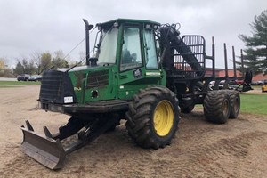 John Deere 1110D  Forwarder